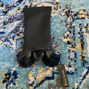 Quay Australia Vivienne Aviator Sunglases